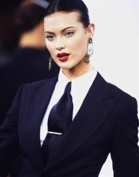 Shalom Harlow 90s Supermodel And One Of The Best Runway Walks