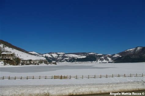 Servizio Fotografico Situazione Neve A Lago Laceno Del Febbraio