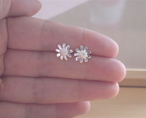 925 Silver Daisy Stud Earrings/Flower Stud Earrings/Sterling Silver ...