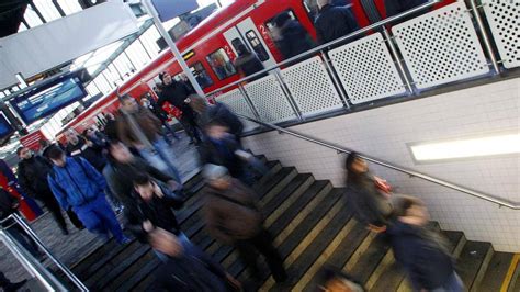 Warnstreik Zu Ende Bahnverkehr L Uft Weitgehend Stabil