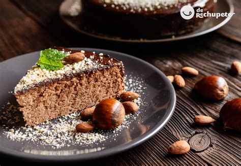 Bizcocho De Casta As Y Almendra Con Glaseado De Chocolate Una Receta