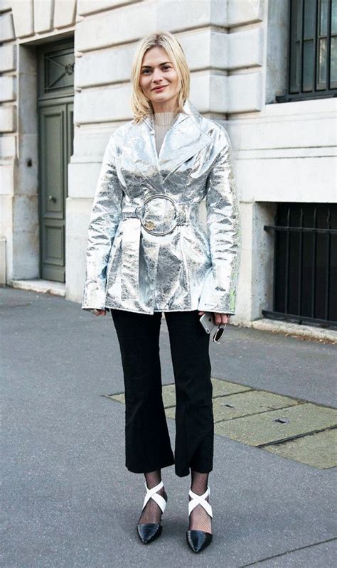 Oversize Coat Fashion Trend By Rejina Pyo