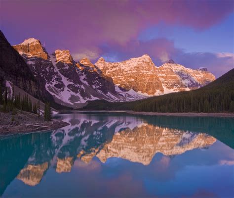 Beautiful Moraine Lake Sunrise Wallpapers - Wallpaper Cave