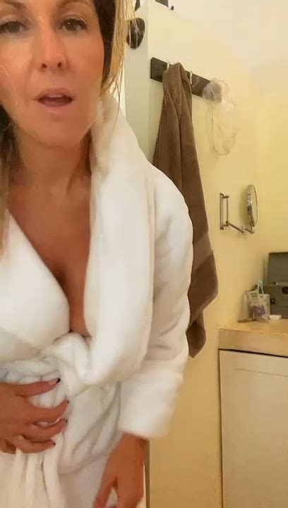 Naughty Milf Katymonicapeach Official Profile Loyalfans