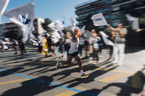 Vanderlei volta à maratona Atenas nos braços do povo grego 12 11 2023