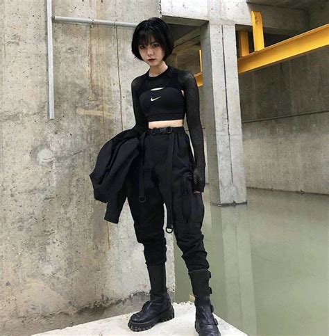 10 Futuristic Womens Techwear Ideas Which Will Become A Trend This