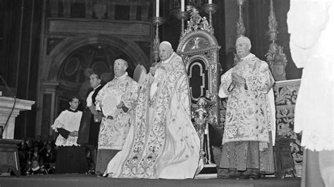 Pope Francis Prays For Unity Of Church As He Celebrates Anniversary Of