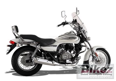 Bajaj Avenger 220 Cruise Gallery