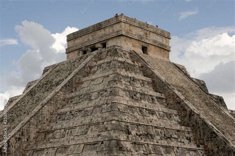 Chichen Itza pyramid Stock Photo | Adobe Stock