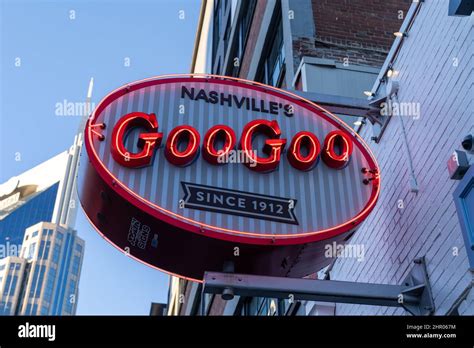 Nashville, Tennessee - January 10, 2022: The Goo-Goo shop and factory ...