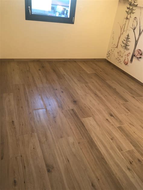 Pose De Carrelage Imitation Parquet Mirefleurs Carrelage Martins