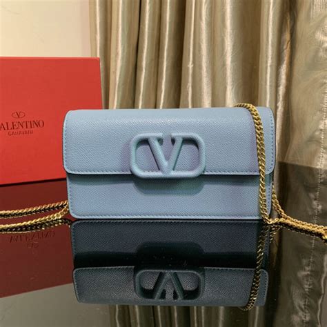 2022 Valentino VLogo Signature Wallet in Grainy Calfskin [0093A] - $259.40 - Valentino Bags ...