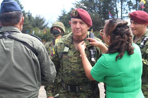 Ceremonia Militar Con Motivo De Ascensos De Campa A De Se Ores