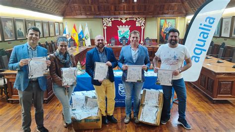 Aqualia Entrega Bolsas Para Colorear Al Ayuntamiento De Puerto De