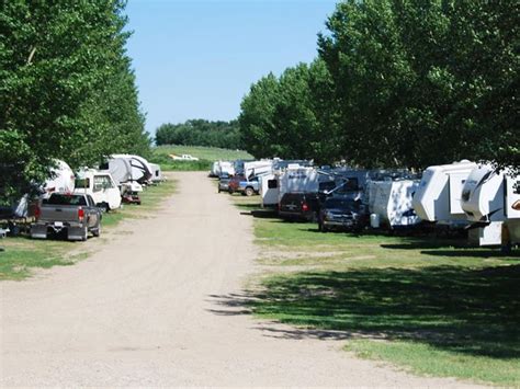 Macklin Lake Regional Park | Tourism Saskatchewan