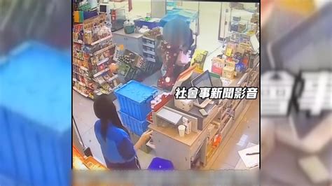 電動代步車進超商「直直撞」！ 老翁撞倒整排飲料 店員超傻眼 民視新聞網