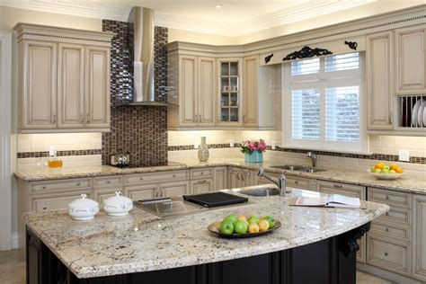 What Backsplash Goes With Blue Dunes Granite?