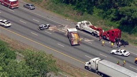 Tractor Trailer Crash On I 95 Slows Traffic