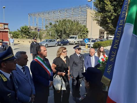 Marsala Commemora La Strage Di Via D Amelio Corona Di Fiori In Via