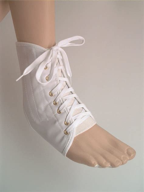 Lace Up Ankle Support Brace Proline