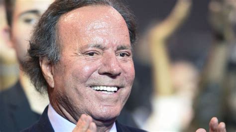 Icono Amante Precursor Julio Iglesias Cumple 75 Años