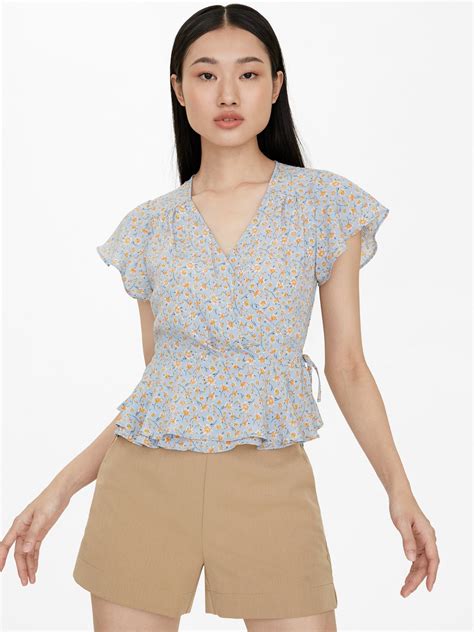 Butterfly Sleeve Floral Peplum Top Blue Pomelo Fashion