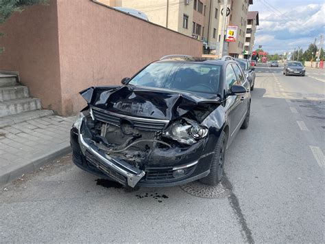 Accident rutier în Lunca Cetățuii Tamponare ușoară între două