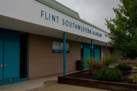 Flint high school student charged with threatening to ‘shoot up’ school ‘like Oxford’ - Flint Beat