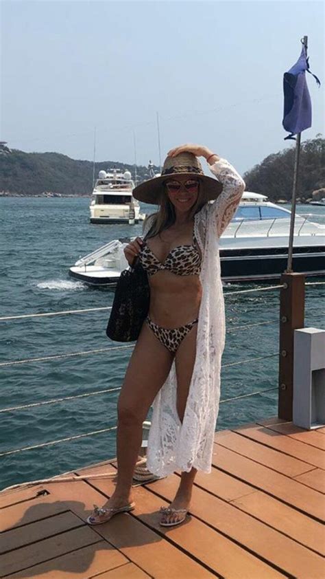 Roc O S Nchez Azuara Sus Mejores Fotos En Bikini