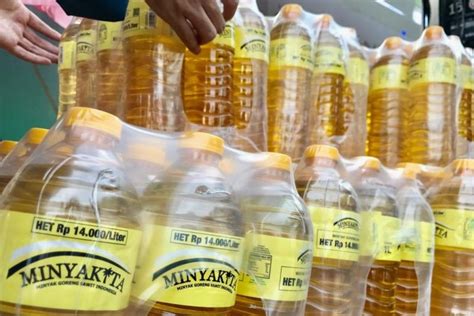 Rajawali Nusindo Distribusikan Ribu Ton Minyak Goreng Di