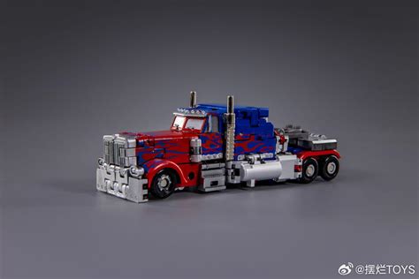 Optimus Prime Mode Peterbilt 379 by bigmonsterdark on DeviantArt