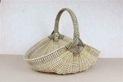 Ribbed Hearth Basket