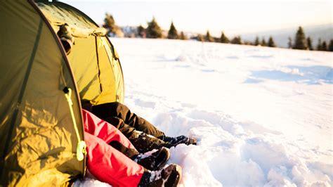 5 Reasons to Avoid Winter RV Camping - Getaway Couple