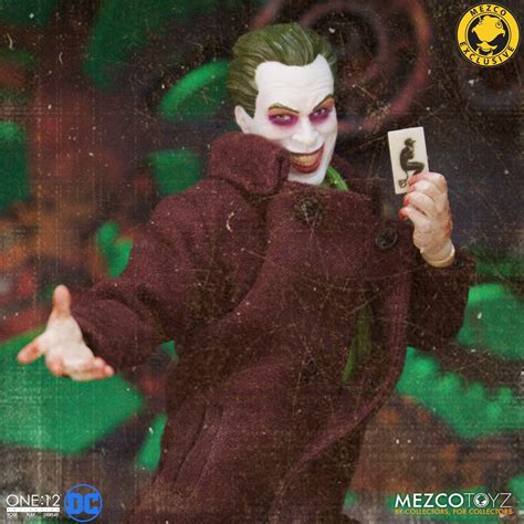 The Joker Gotham By Gaslight One Comes To Mezco Toyz