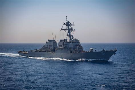 US Navy guided-missile destroyer en route to Black Sea