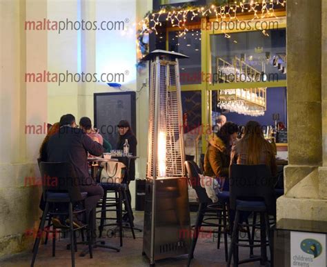 Valletta Nightlife Entertainment Leisure Street Cafe's Drinks - Malta Photos