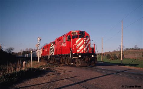 Railpictures Ca Jason Noe Photo During A Spring Evening The Shadows