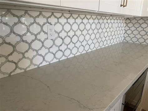 White Thassos And Bianco Carrara Marble Waterjet Mosaic Tile In