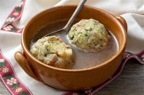 Ricetta Canederli Alla Tirolese Kn Del La Ricetta Di Giallozafferano