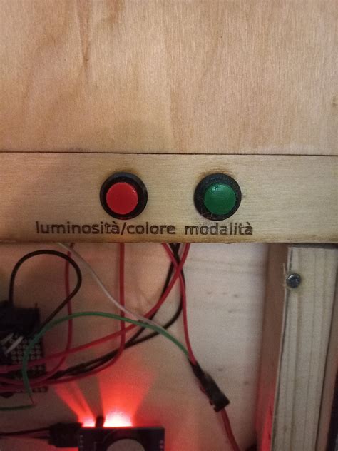 Orologio Da Parete O Tavolo Formato Da Parole In Legno Arduino E Led