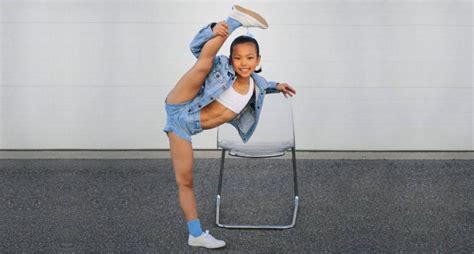 Importance of Props in Dance