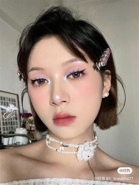 Ghim Của Annalisa Trên Eye Makeup Trong 2024 Ý Tưởng Trang điểm Trang điểm Khuôn Mặt Nữ Thần