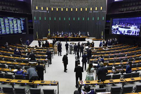 Câmara Aprova Inclusão Do Símbolo De Autismo Em Placas De Prioridade