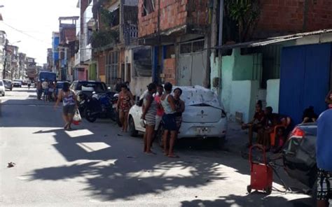 OCORRÊNCIA POLICIAL SALVADOR HOMEM É MORTO A FACADAS DENTRO DE CASA