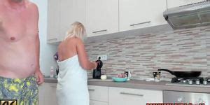 Screw This Milf Why She Is Cooking Tnaflix