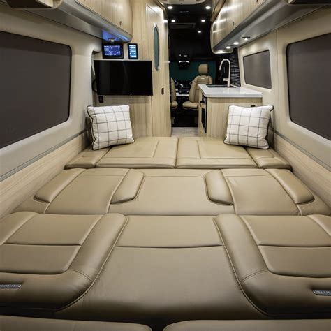 Interstate 24gt Floor Plan Touring Coaches Airstream