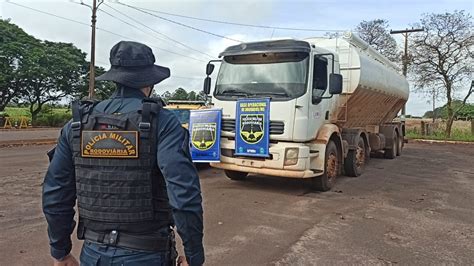 Caminhoneiro é Preso Na Ms 162 Com 8 Toneladas De Drogas Estradas