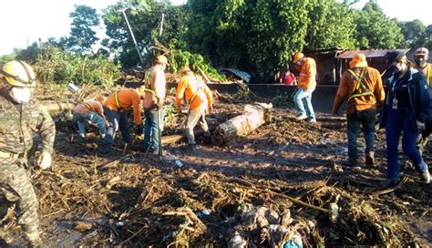 En Fotos La Destrucción Ocasionada Por Un Deslave Que Soterró A