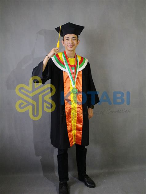 Konveksi Toga Wisuda Padang Kotabi