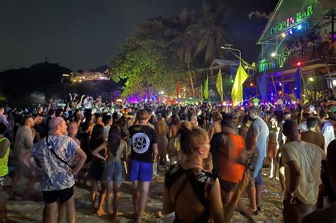 Bangkok Post Full Moon Party Draws Over Revellers In Phangan